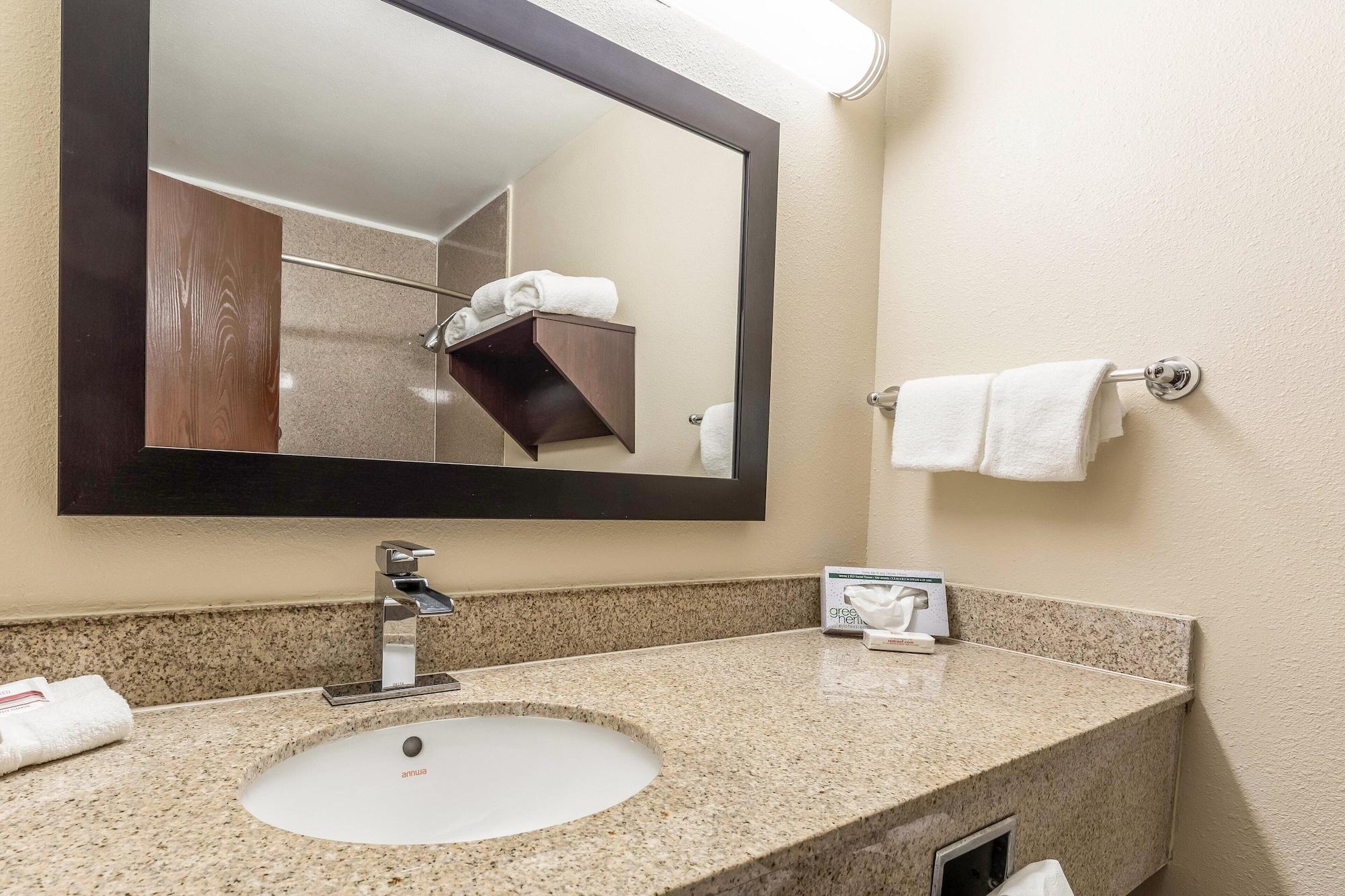 Red Roof Inn Plus & Suites Houston - Iah Airport Sw Kültér fotó