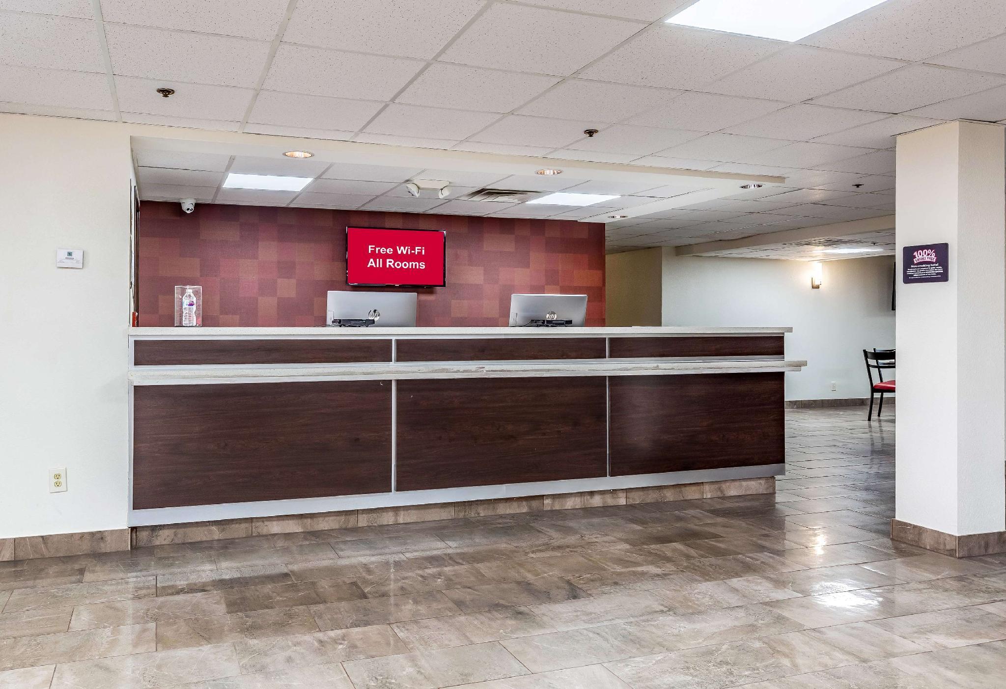 Red Roof Inn Plus & Suites Houston - Iah Airport Sw Kültér fotó