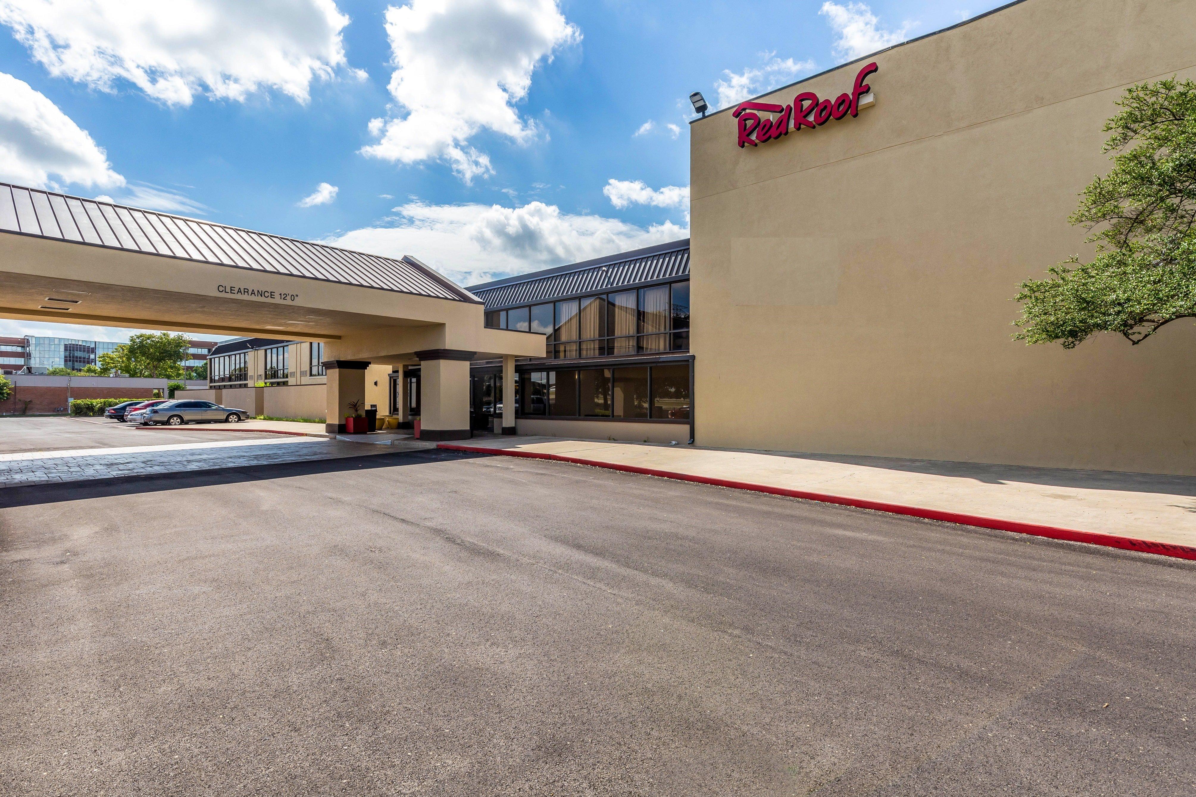 Red Roof Inn Plus & Suites Houston - Iah Airport Sw Kültér fotó