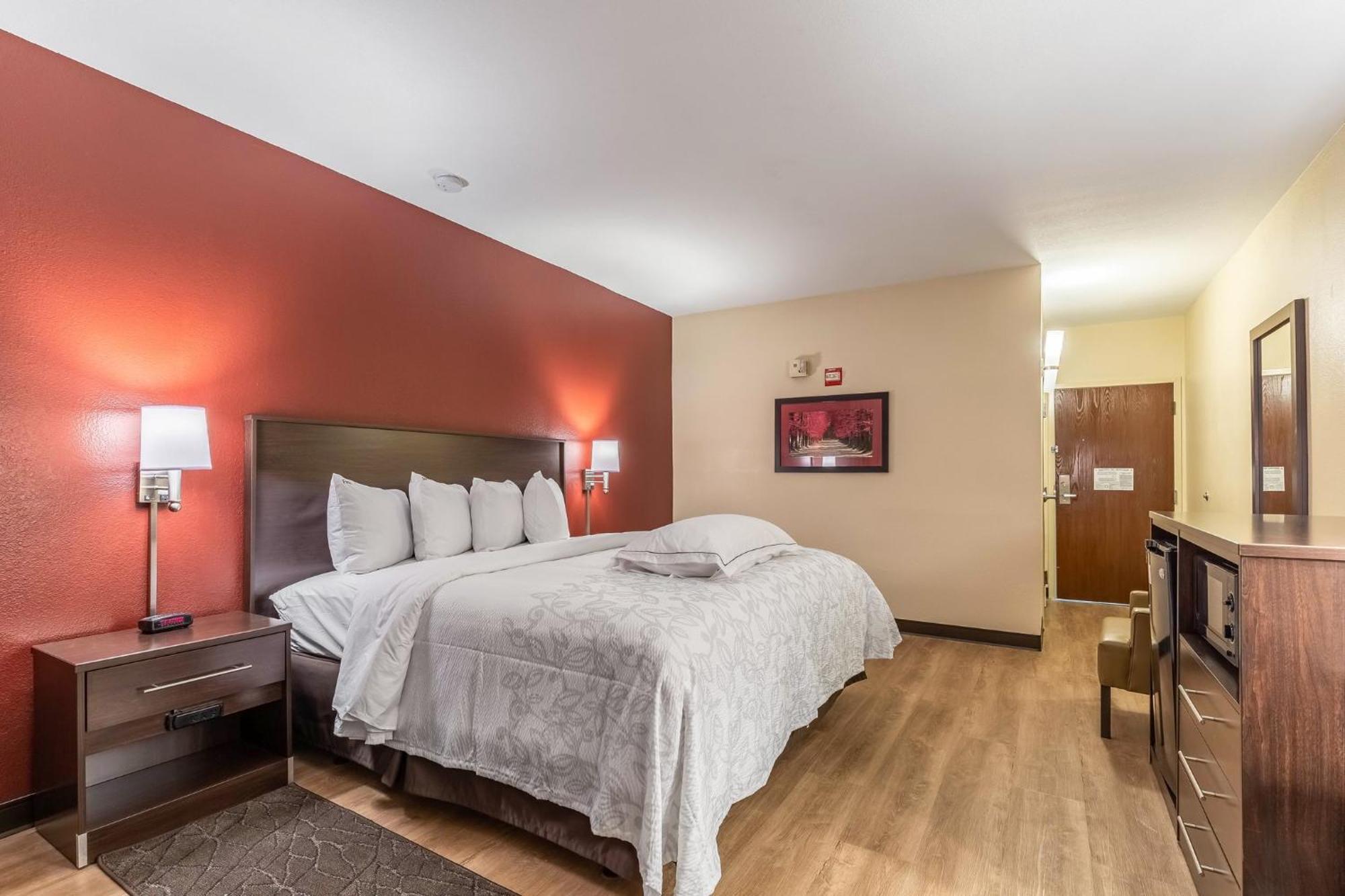 Red Roof Inn Plus & Suites Houston - Iah Airport Sw Kültér fotó