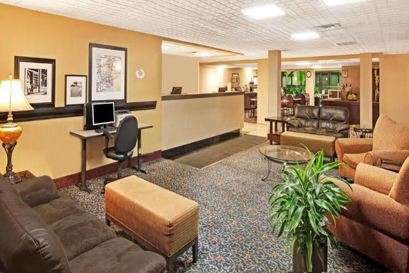 Red Roof Inn Plus & Suites Houston - Iah Airport Sw Kültér fotó